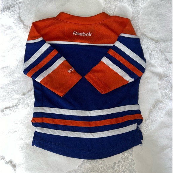 Oilers Jersey - Infant (size 12-24 months) - Picture 5 of 6